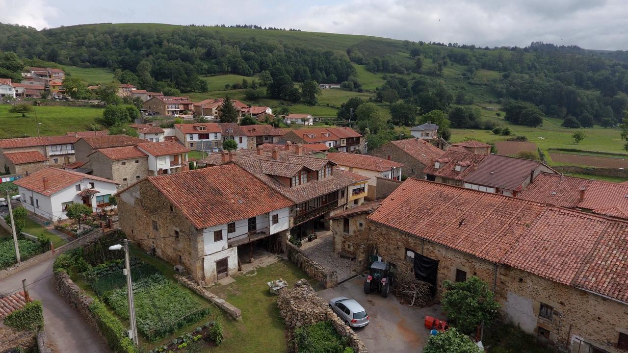 Apartamentos Rurales Pedredo Arenas de Iguña Eksteriør billede
